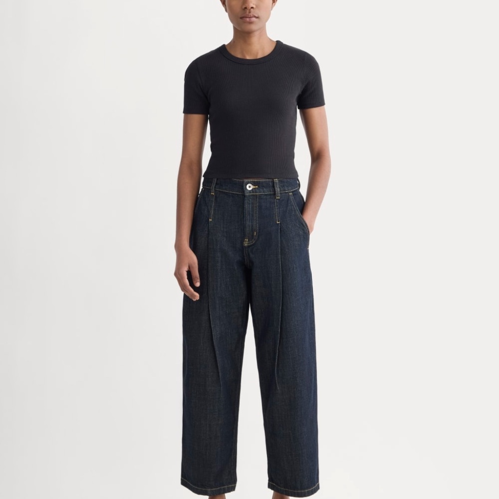Everlane Women's High Rise Pleated Jean in Dark Indigo, Size 30, Cotton